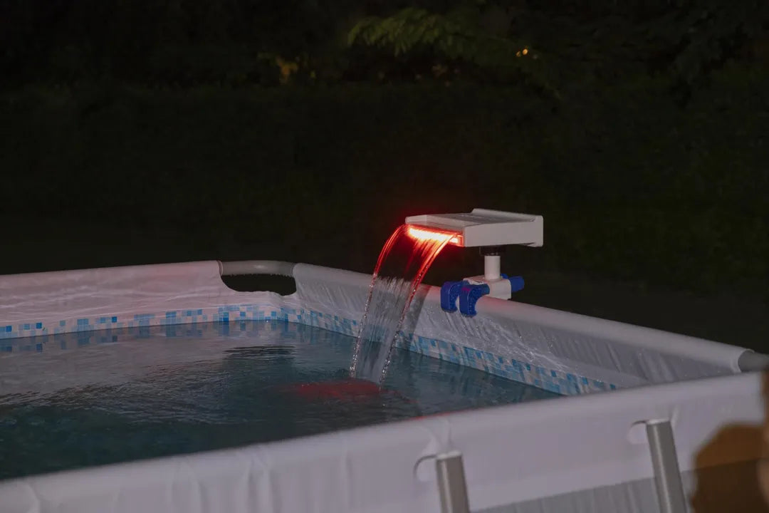 Cascata per piscina fuori terra con LED