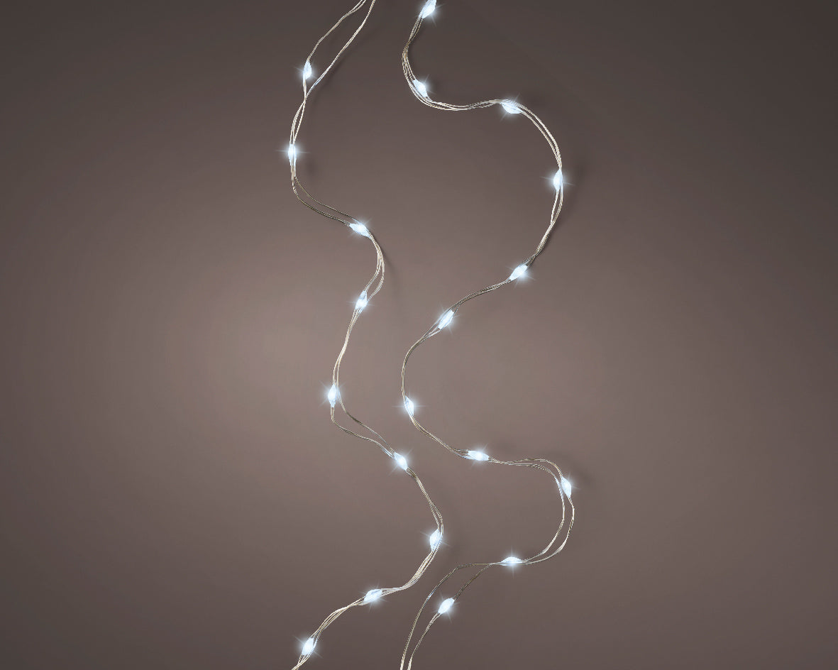 Catena Luminosa a Batteria con 100 Micro LED Bianco Freddo – Cavo Argento, per Interno, Timer 6h (cod. 485032)