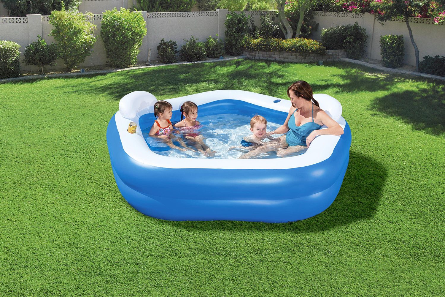 Bestway Family Fun 54153 - Piscina Pentagonale 213x206x69 cm con Sedute e Poggiatesta