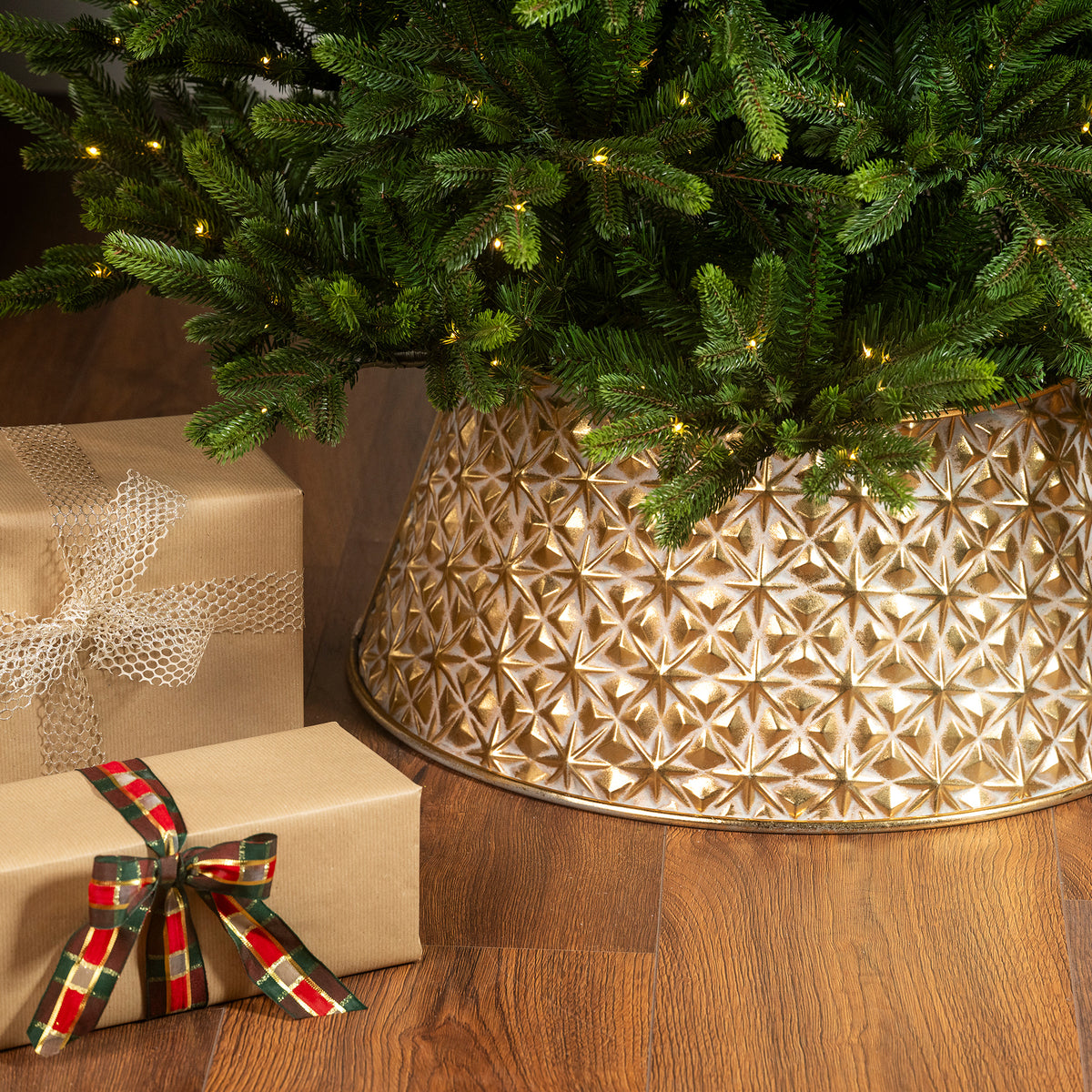 Copribase Albero di Natale in Ferro Oro Anticato Ø70 x H27 cm