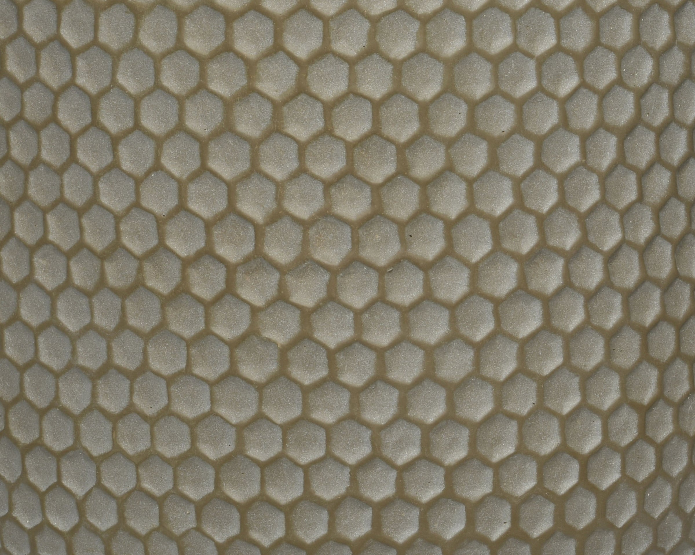 Vaso Zoe in fibre clay con gambe in legno – taupe cod. 802550