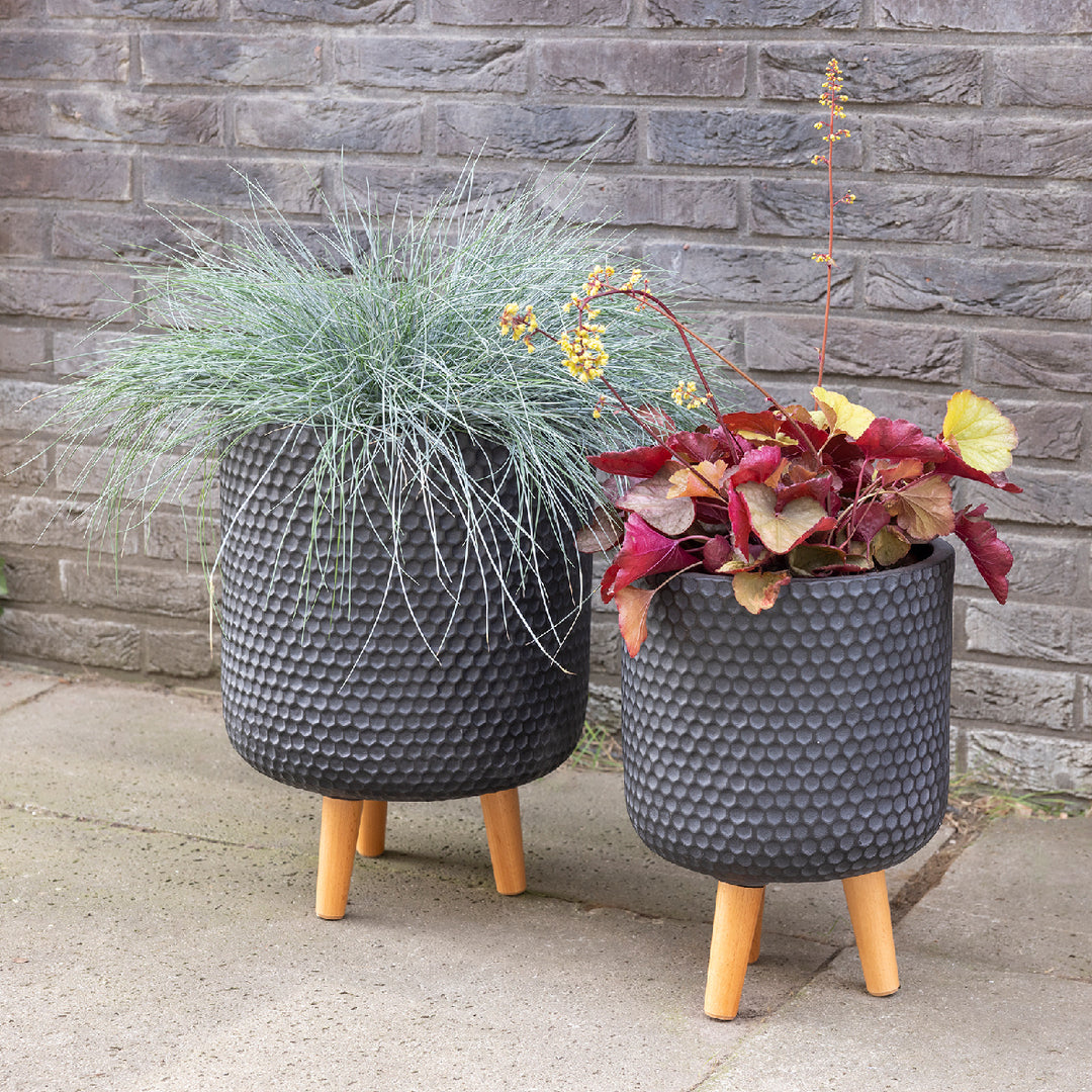 Vaso Zoe in fibre clay con gambe in legno – antracite cod. 802565