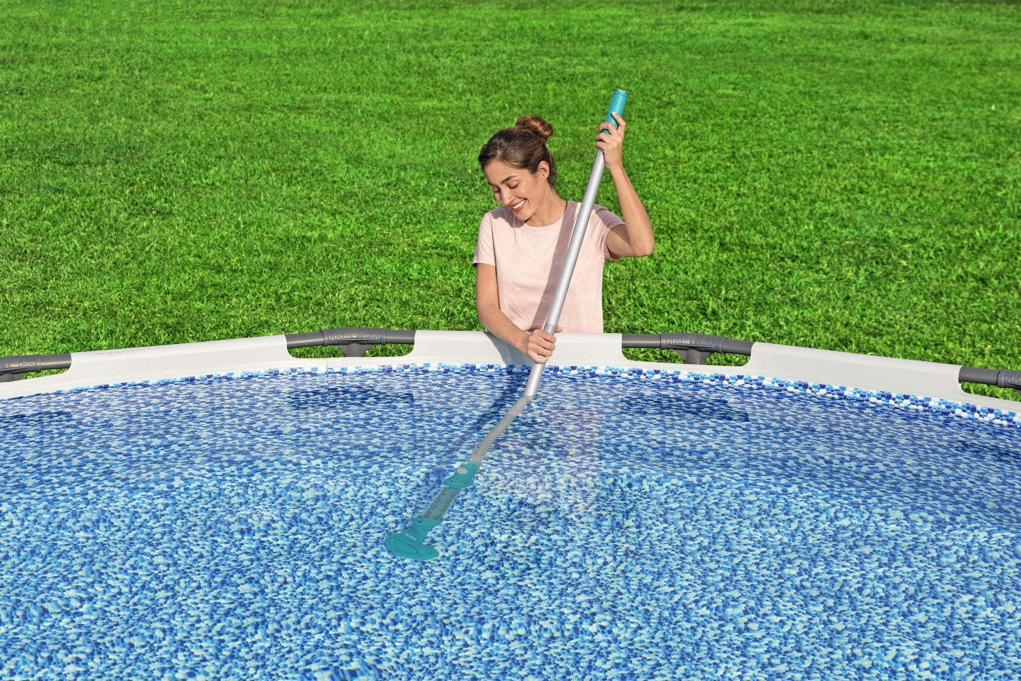 Aspiratore Piscina Ricaricabile AquaSurge