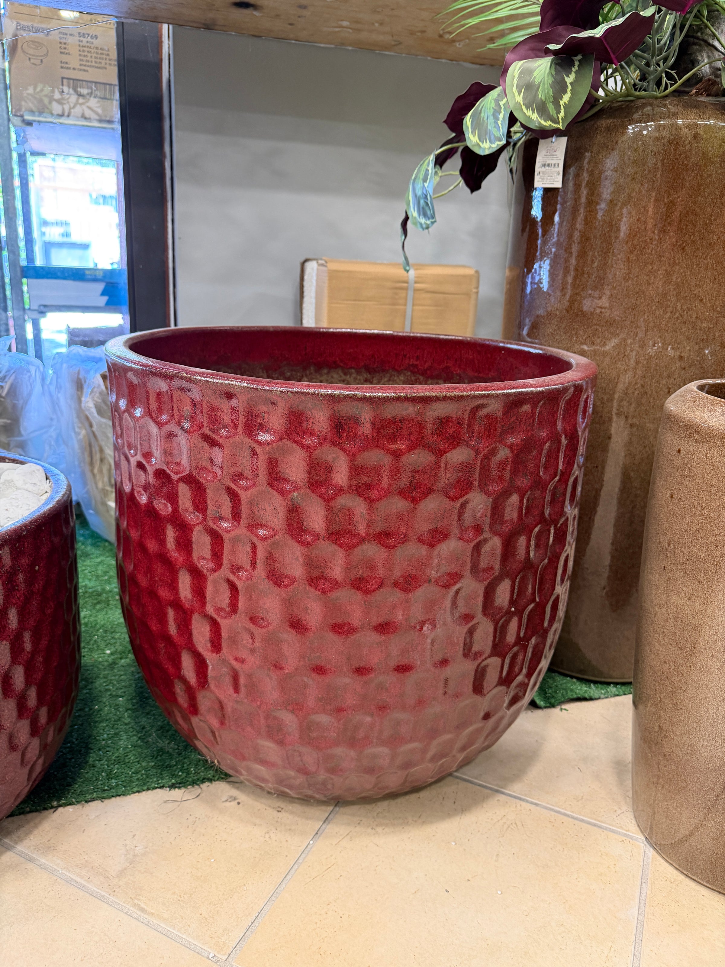 Noble Egg Facet Oxblood S4 D30/58H27/51