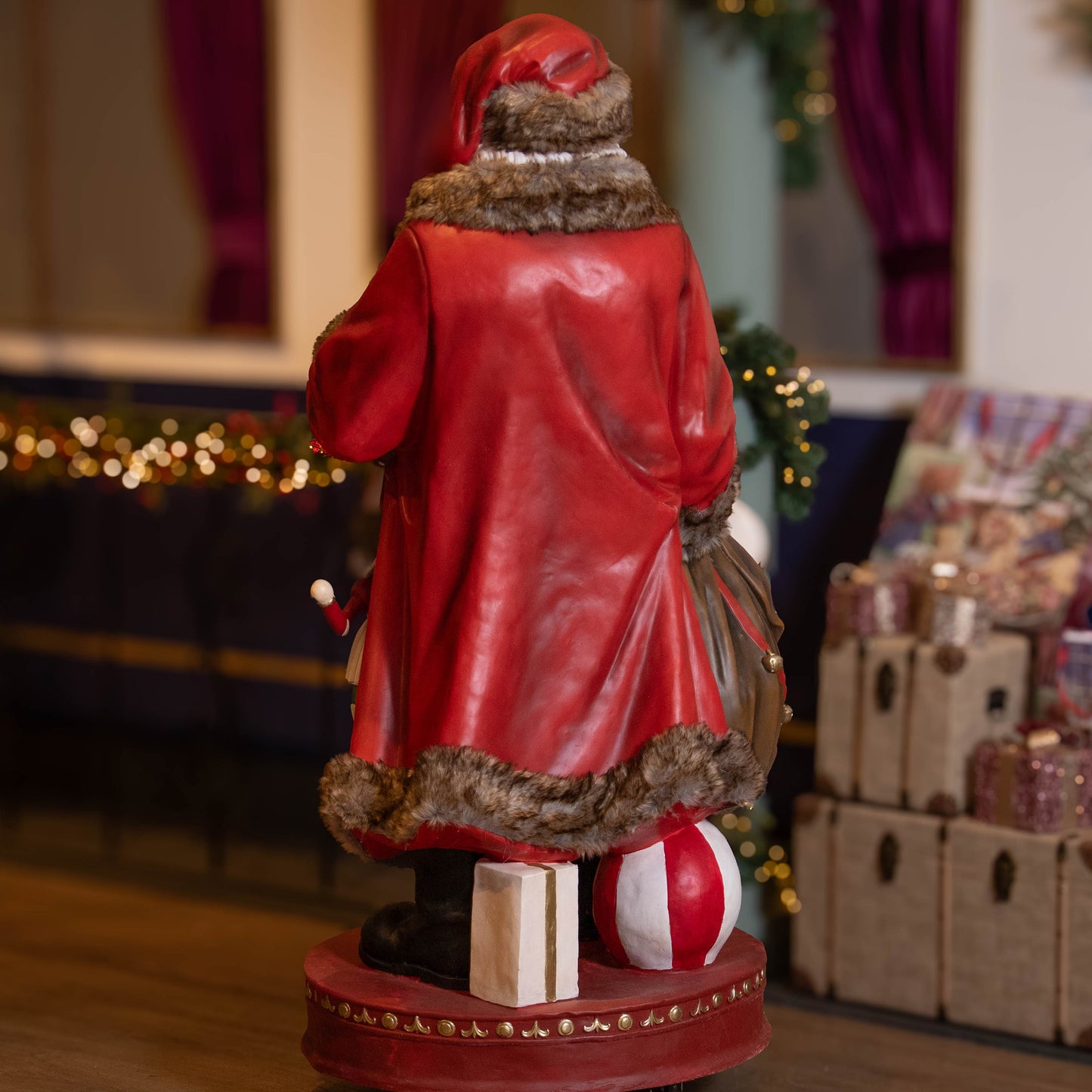 Babbo Natale tradizionale Gigante (H166 cm) Klaus e i regali (cod. 531070)