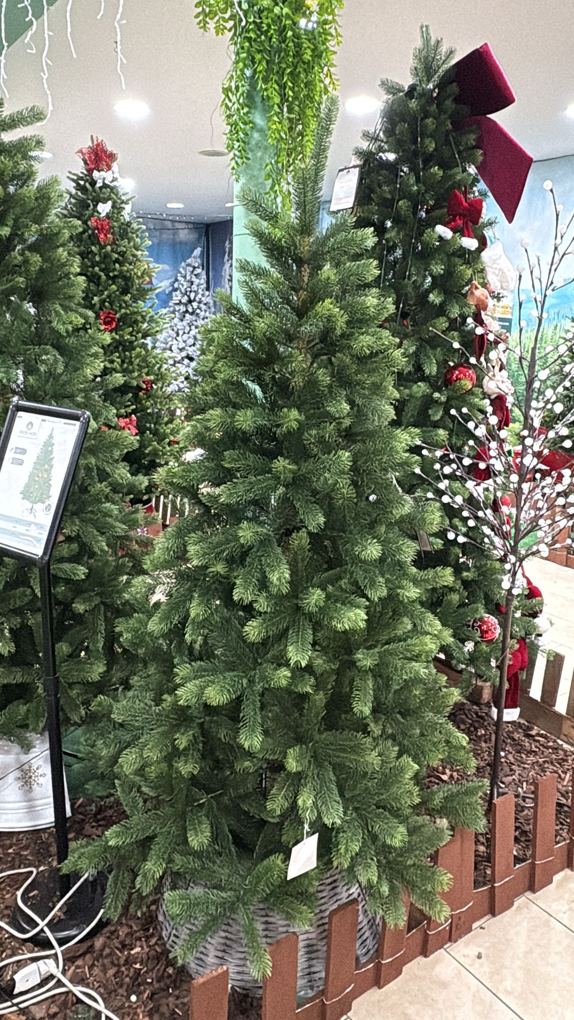 Albero di Natale Kenmore Fir 180 cm Ø96 cm (cod. 684115) – Everlands