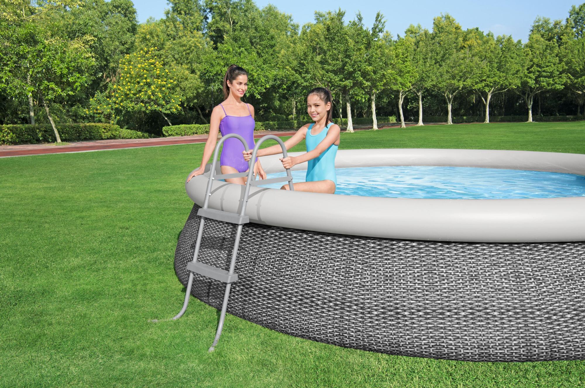 Scaletta per Piscina Fuori Terra 84 cm – Struttura in Metallo Anticorrosione con Funzione Ribaltabile