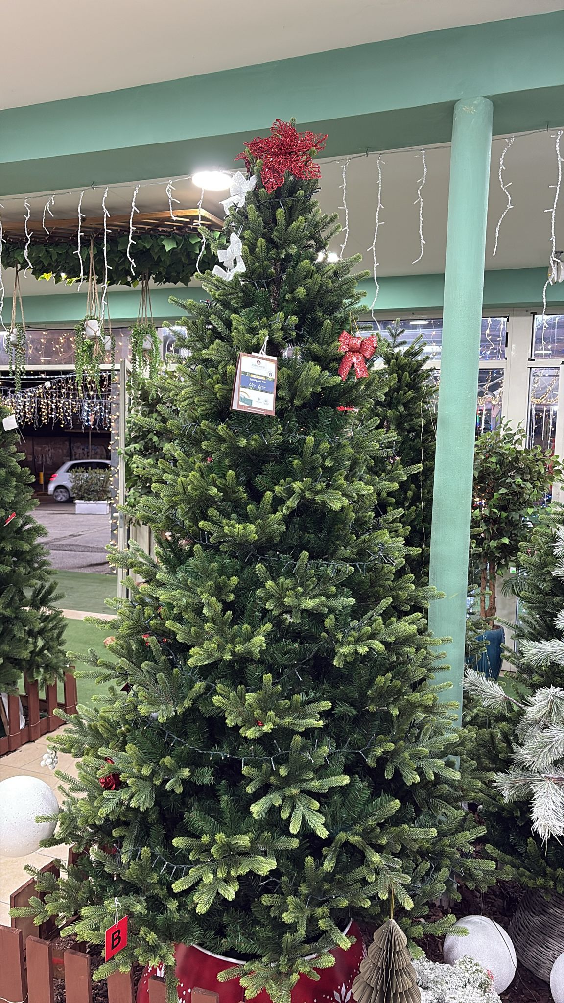 Albero di Natale Sunpeaks Fir 240 cm Ø142 cm (cod. 684408) – Everlands